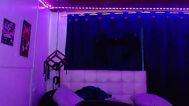 goth minerva online show from 11.18.25