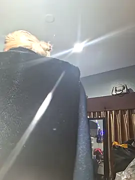 Snapshot of ItsBarbieBitcxxxx69 chatting on 10.26.25 ItsBarbieBitcxxxx69 online show from 10.26.25