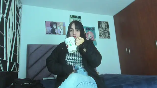 KARINNA  RAVEN online show from 12.05.25