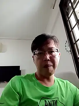 Snapshot of akumasian chatting on 03.19.25 akumasian online show from 03.19.25