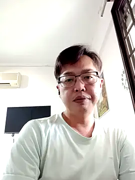 Snapshot of akumasian chatting on 03.22.25 akumasian online show from 03.22.25