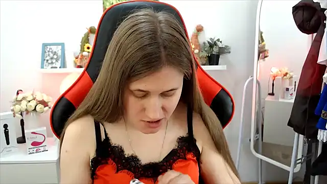 Snapshot of Lucky_Lana chatting on 05.21.26 Lucky Lana online show from 05.21.26