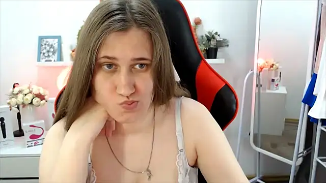 Snapshot of Lucky_Lana chatting on 06.03.26 Lucky Lana online show from 06.03.26