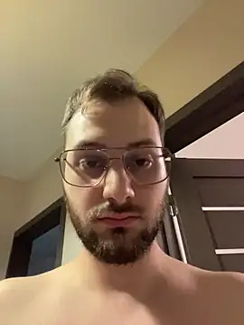 Snapshot of antonysside chatting on 12.02.25 antonysside online show from 12.02.25