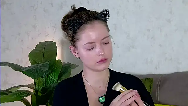 AshleyD  online show from 10.23.25