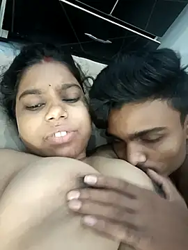 Snapshot of Mis_jay chatting on 10.03.25 Mis jay online show from 10.03.25