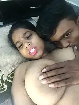 Snapshot of Mis_jay chatting on 10.04.25 Mis jay online show from 10.04.25