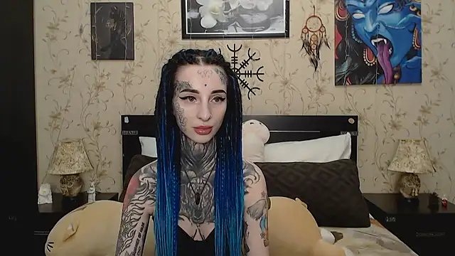 Snapshot of Velvetbat chatting on 02.15.26 Velvetbat online show from 02.15.26