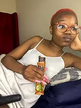 YummyMelanin117 online show from 09.26.25