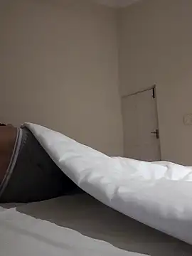 Snapshot of UAjit chatting on 11.01.25 UAjit online show from 11.01.25