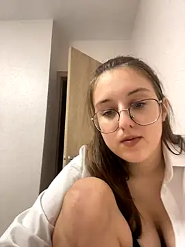 Vviikkssiikk online show from 09.29.25