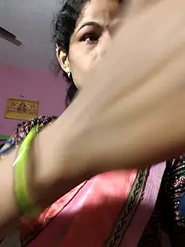 Eshna Dabral online show from 09.16.25