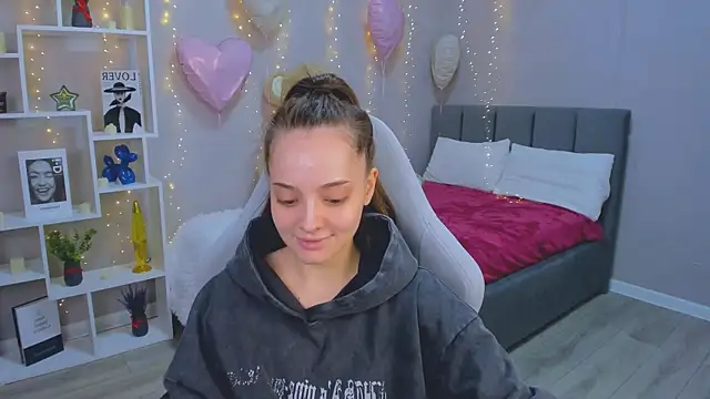 MelanieAlves online show from 03.08.26