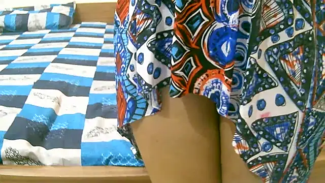 Snapshot of ragini_m_m_s chatting on 11.05.25 ragini m m s online show from 11.05.25