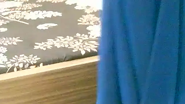 Snapshot of ragini_m_m_s chatting on 11.10.25 ragini m m s online show from 11.10.25