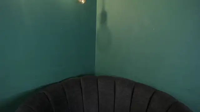 Snapshot of Elaine87_ chatting on 10.18.25 Elaine87 online show from 10.18.25