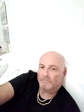 Snapshot of Alexis_Bull chatting on 10.07.25 Alexis Bull online show from 10.07.25