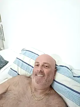 Snapshot of Alexis_Bull chatting on 10.17.25 Alexis Bull online show from 10.17.25