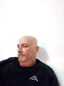 Snapshot of Alexis_Bull chatting on 10.28.25 Alexis Bull online show from 10.28.25