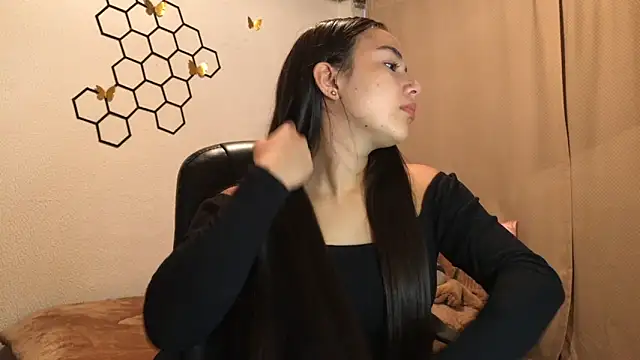 Snapshot of amelia_hall chatting on 11.04.25 amelia hall online show from 11.04.25