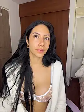 ArianaReynoldss online show from 02.16.26