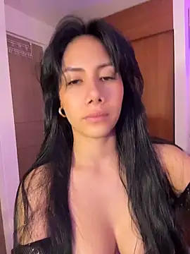 ArianaReynoldss online show from 06.02.26