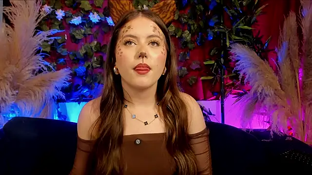 Snapshot of viol_collins__ chatting on 10.31.25 viol collins   online show from 10.31.25