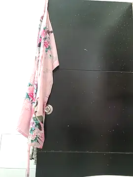 Yuli Mars online show from 10.27.25