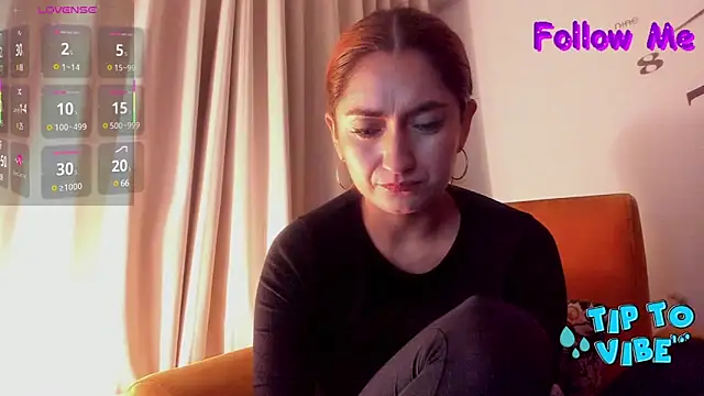 Snapshot of Misscruz_ chatting on 03.20.25 Misscruz online show from 03.20.25