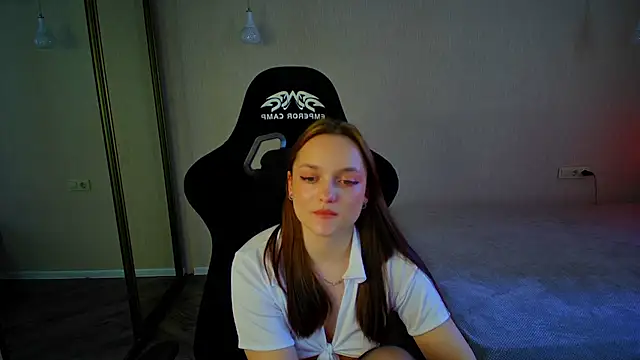 Snapshot of VanessaWilsons chatting on 03.21.25 VanessaWilsons online show from 03.21.25