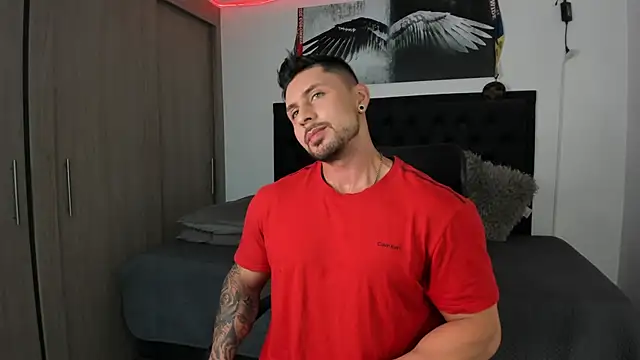 Snapshot of santi_aesthetic chatting on 03.23.25 santi aesthetic online show from 03.23.25