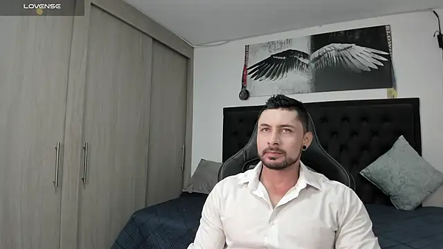 Snapshot of santi_aesthetic chatting on 09.26.25 santi aesthetic online show from 09.26.25