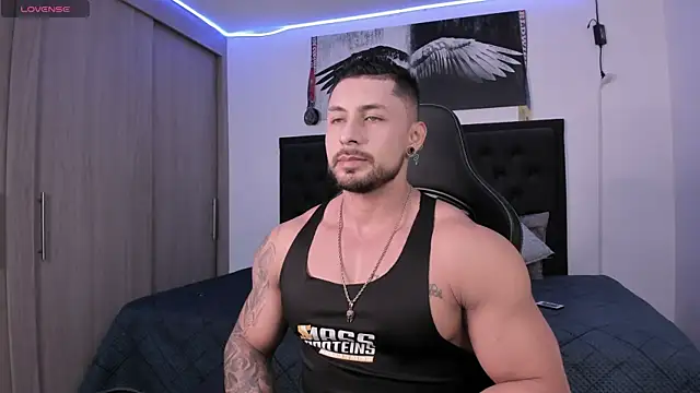 Snapshot of santi_aesthetic chatting on 10.01.25 santi aesthetic online show from 10.01.25