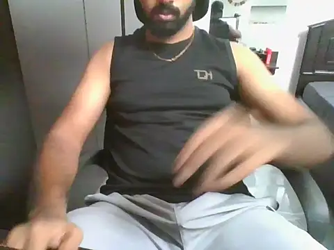 Snapshot of lovelyakash69 chatting on 04.29.26 lovelyakash69 online show from 04.29.26