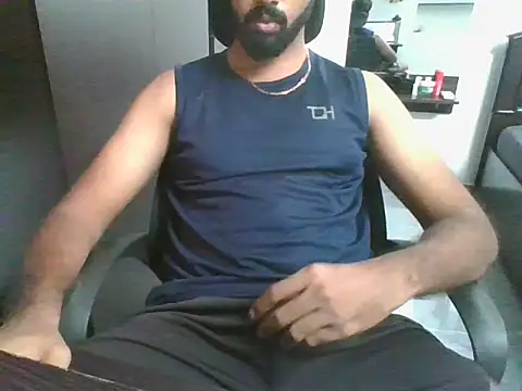 Snapshot of lovelyakash69 chatting on 06.13.26 lovelyakash69 online show from 06.13.26