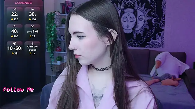 naugghtynikki online show from 10.30.25