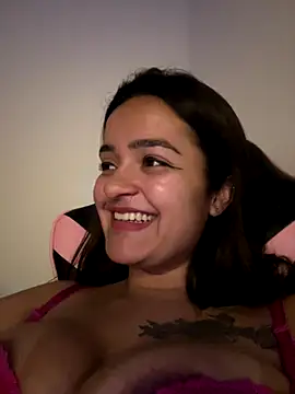 Manu 2002  online show from 10.21.25