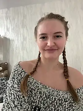 Snapshot of TesssaHart chatting on 03.02.26 TesssaHart online show from 03.02.26