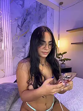 Snapshot of Lenna_s chatting on 06.03.26 Lenna s online show from 06.03.26