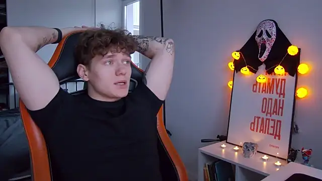 DanyDavis online show from 10.24.25