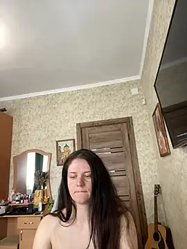 Snapshot of MariannaSida chatting on 04.23.26 MariannaSida online show from 04.23.26