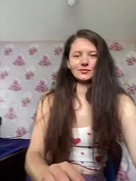 Snapshot of MariannaSida chatting on 06.01.26 MariannaSida online show from 06.01.26