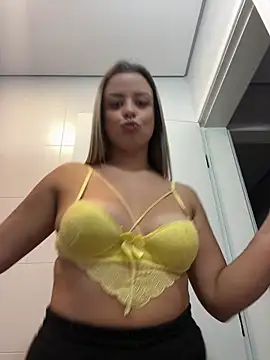 Snapshot of Patyyyy chatting on 06.19.26 Patyyyy online show from 06.19.26