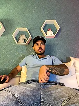 PapiStan online show from 10.05.25