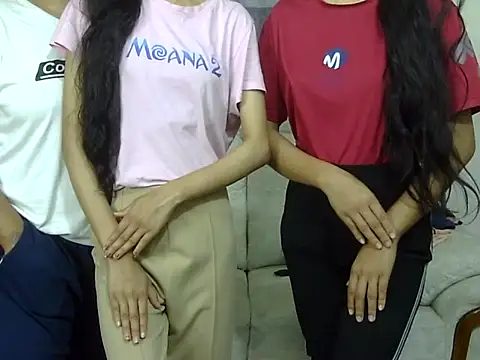 SistersLove3 online show from 03.22.25