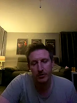 Tommyglasgow1983 online show from 10.22.25