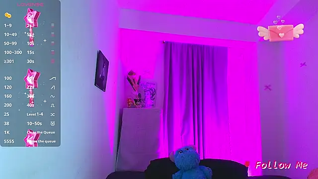 SkylerBennet online show from 07.04.26