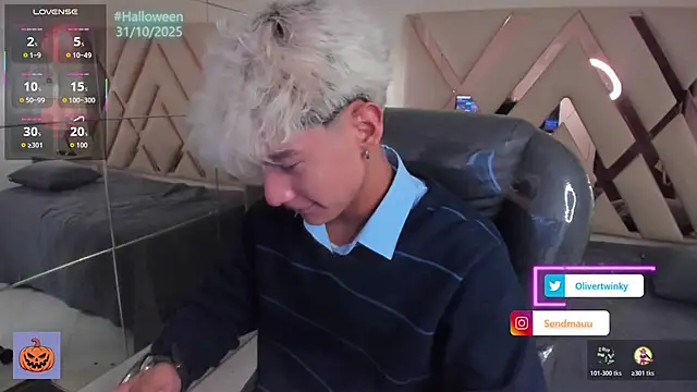 OliverTwinky online show from 10.22.25