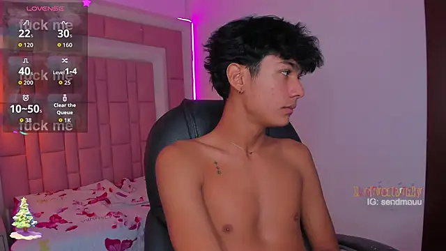 OliverTwinky online show from 11.21.25