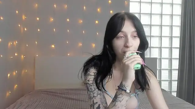 Chatty Alice online show from 10.04.25